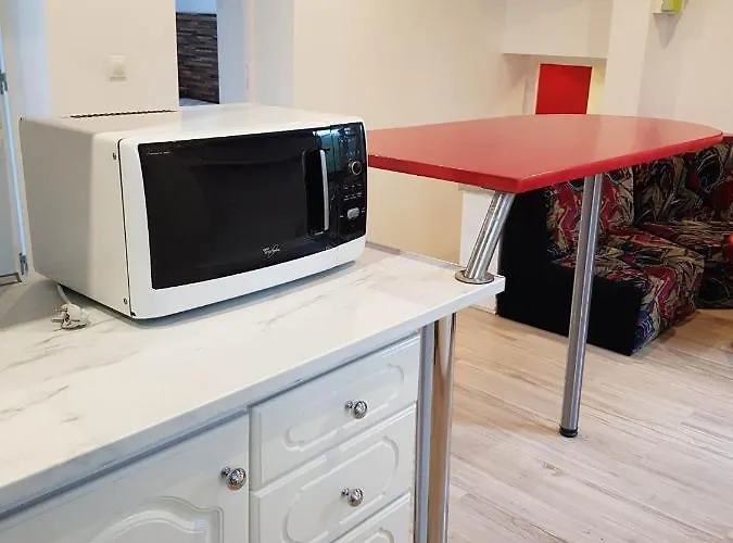 05 - Tres Joli 3 Pieces Neuf 2 Chambres, Logement Tout Equipe Pour 1 A 4 Personnes Maximum, Vue Sur Jardin Avec Parking Privatif, Grand Fourgon Possible, Tout Le Linge De Maison Est Fourni
