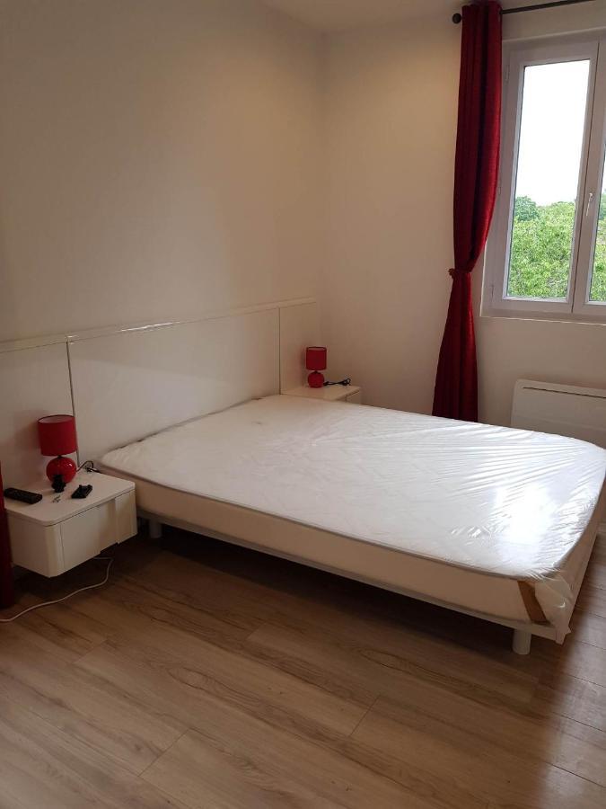Tres Joli: Garden View With Private Parking *